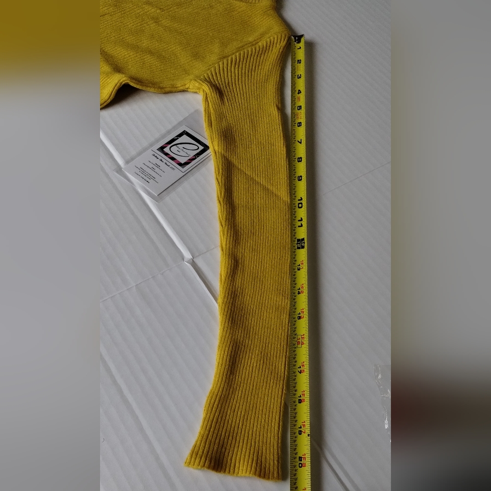 Long Sleeve Sweater - Picture 7 of 9